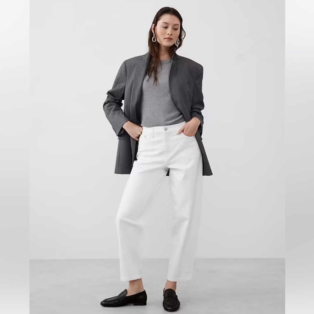 NWOT Banana Republic High Rise White Barrel Jeans size 29
